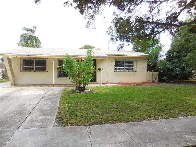 1st image of 1961 NW 66th Avenue
