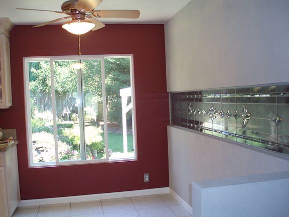 Kitchen Eating Area