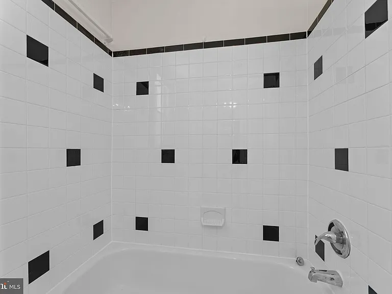 217 19th St NE — Photo 14
