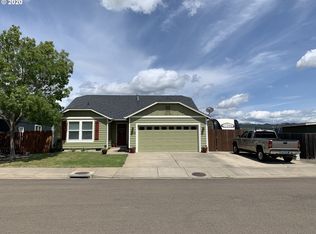 138 Quincy Ave, Roseburg, OR 97471