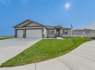 1040 Makah Ct, Richland, WA