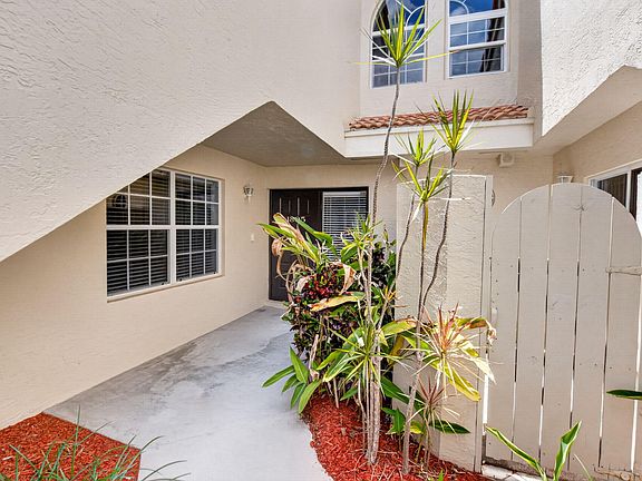 3rd image of 17276 Boca Club Boulevard #1805