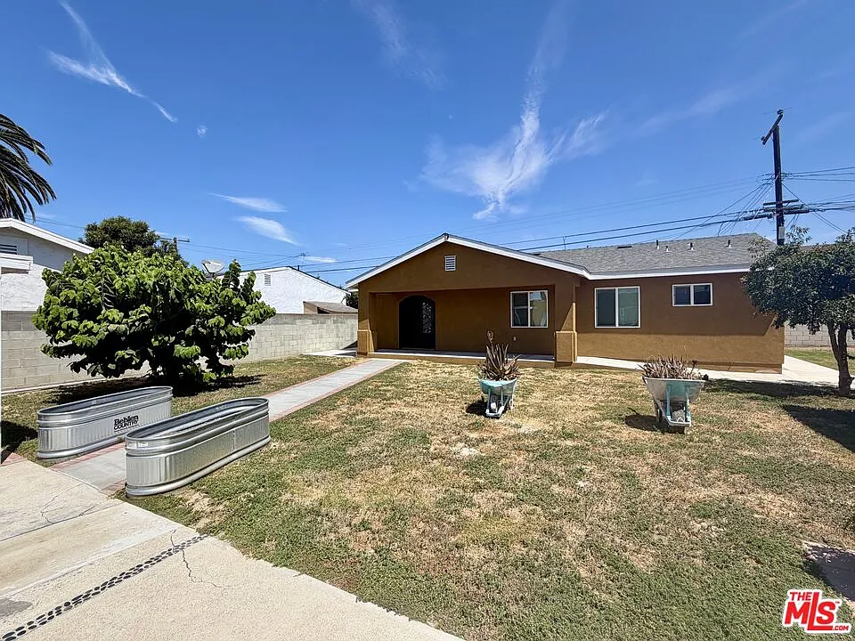 3 bed, 1200 sqft, $4,000 — Photo 2