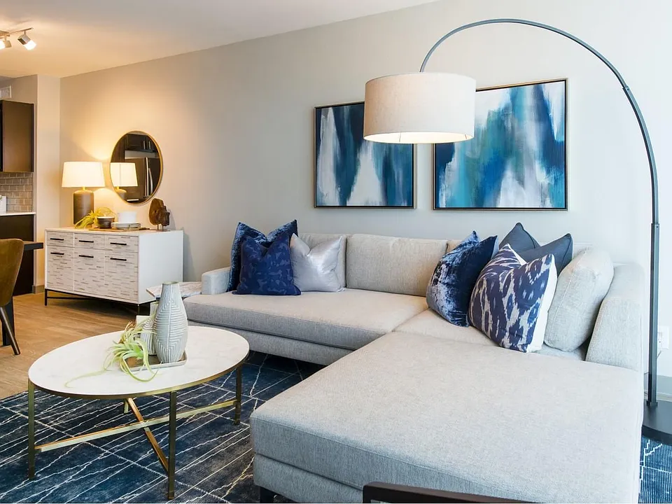 The Cabochon at River Oaks apartments community photo