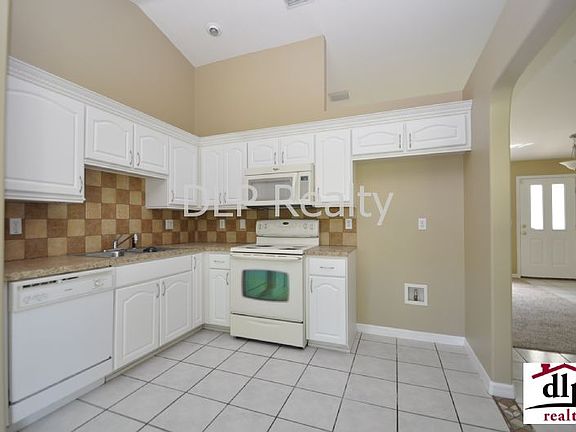3rd image of 97 Pheasant Dr