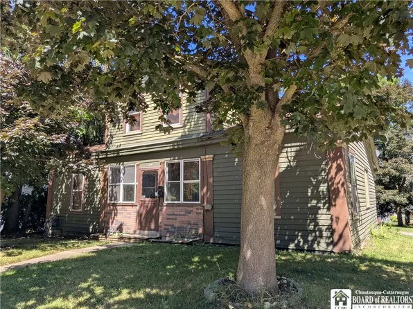 164 E Main St, Springville, NY 14141