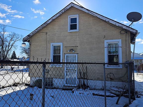 2nd image of 7374 Ellsworth St