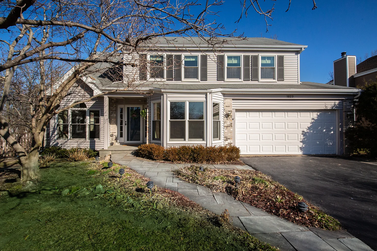 1023 Glenwood Ln photo 1
