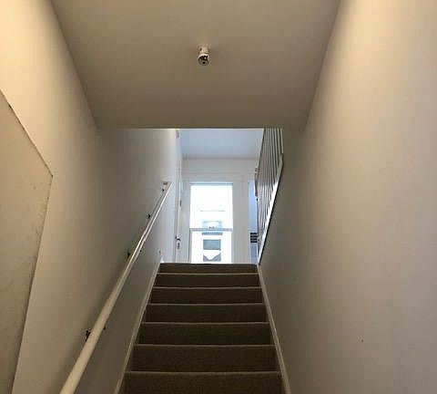 2nd image of 1620 Howard St #1620
