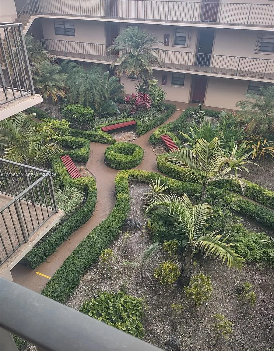 The Gardens Of Kendall Co — Photo 4