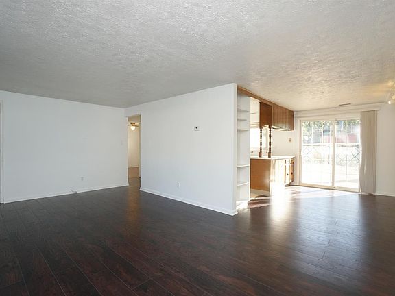 4th image of 3814 Saranac Dr
