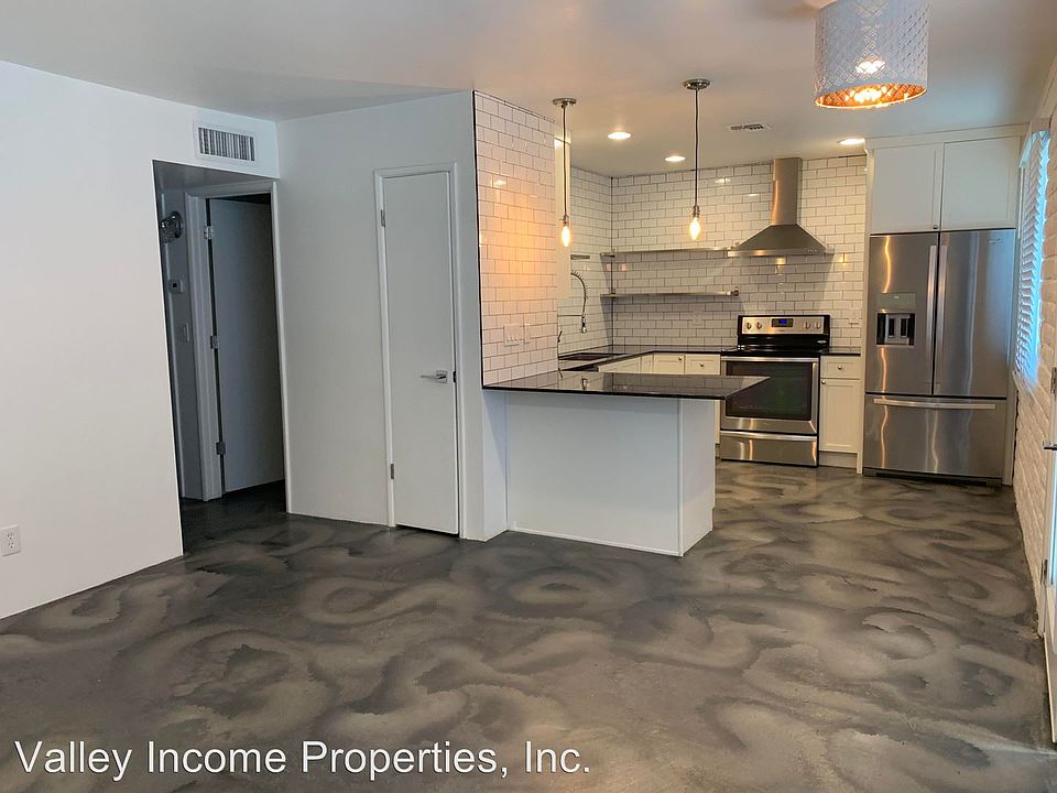 1st image of 3212 N 37th St APT 06