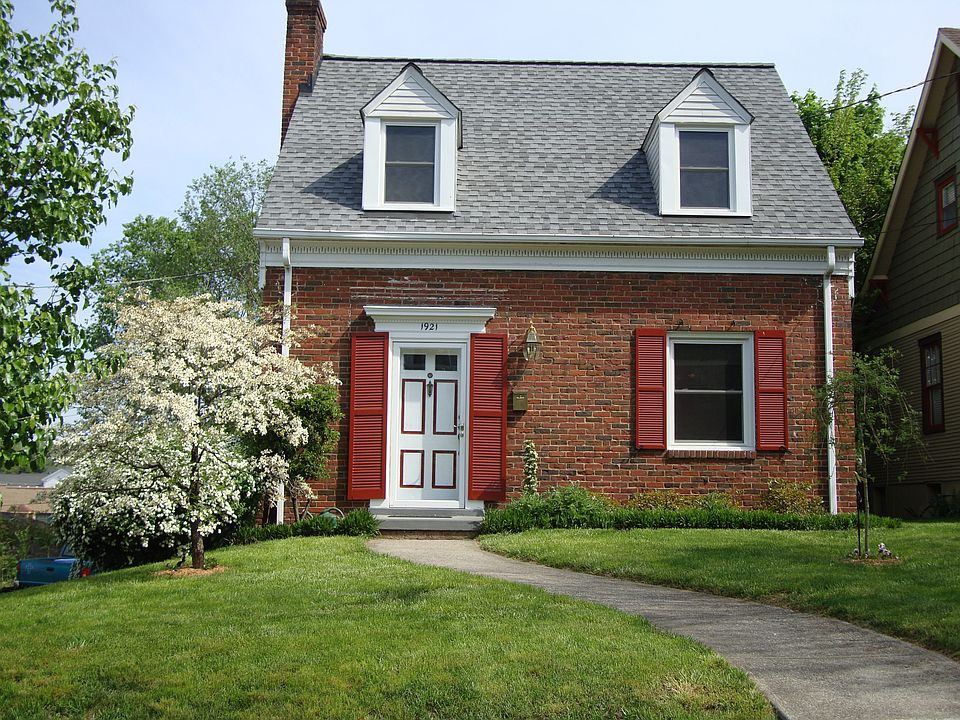 1st image of 1921 Maiden Ln SW