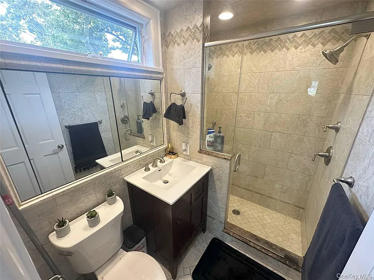 272 Lincoln Blvd — Photo 5
