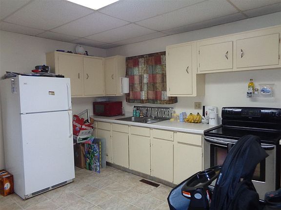 2nd image of 555 S Park Ave