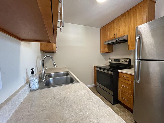 3rd image of 6327 Baine Ave