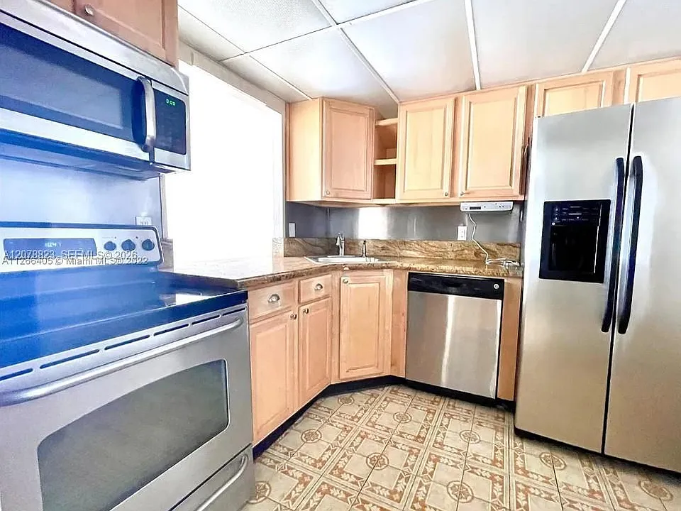 501 Three Islands Blvd #214