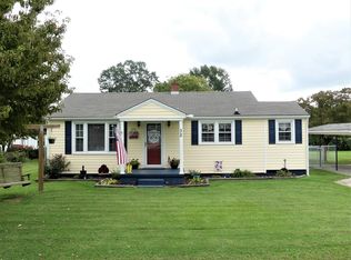 32 Simmons St, Roanoke Rapids, NC 27870