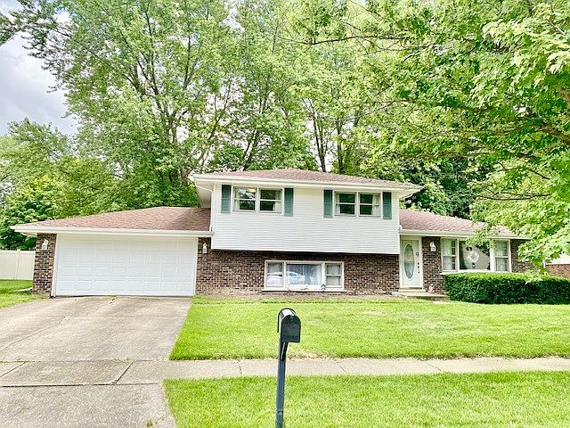 1st image of 860 Stonewall Dr