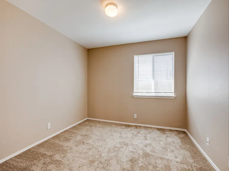 611 Granite Clf — Photo 8
