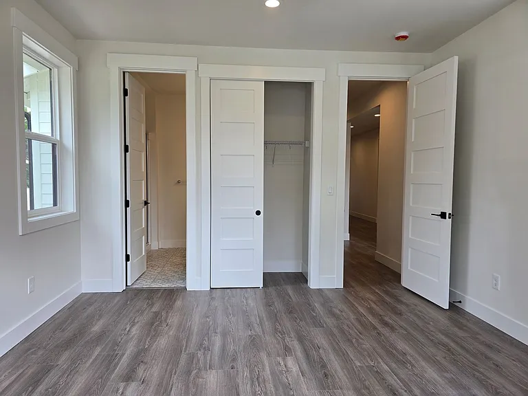 8717 33rd St E — Photo 28