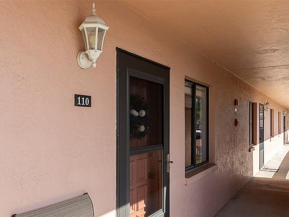 3rd image of 110 Lakeside Ct #110