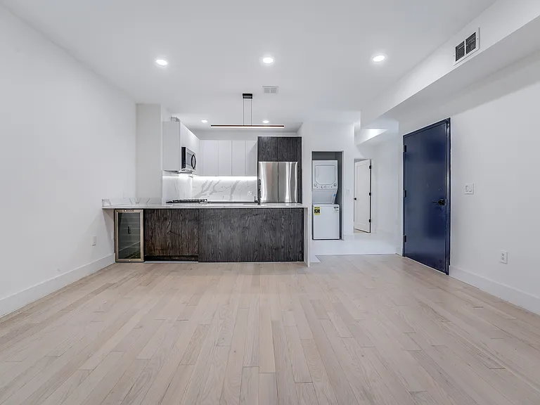 41 Dey St #2 — Photo 6
