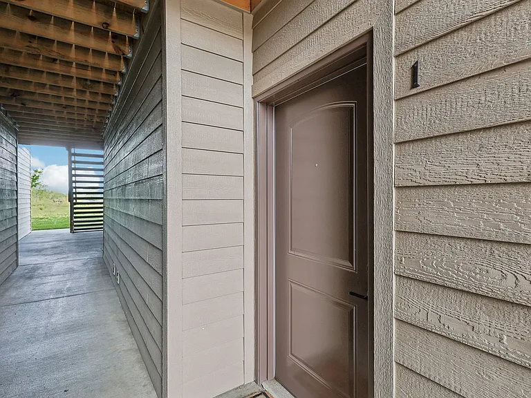 Nicholas Place Apartments — Photo 102