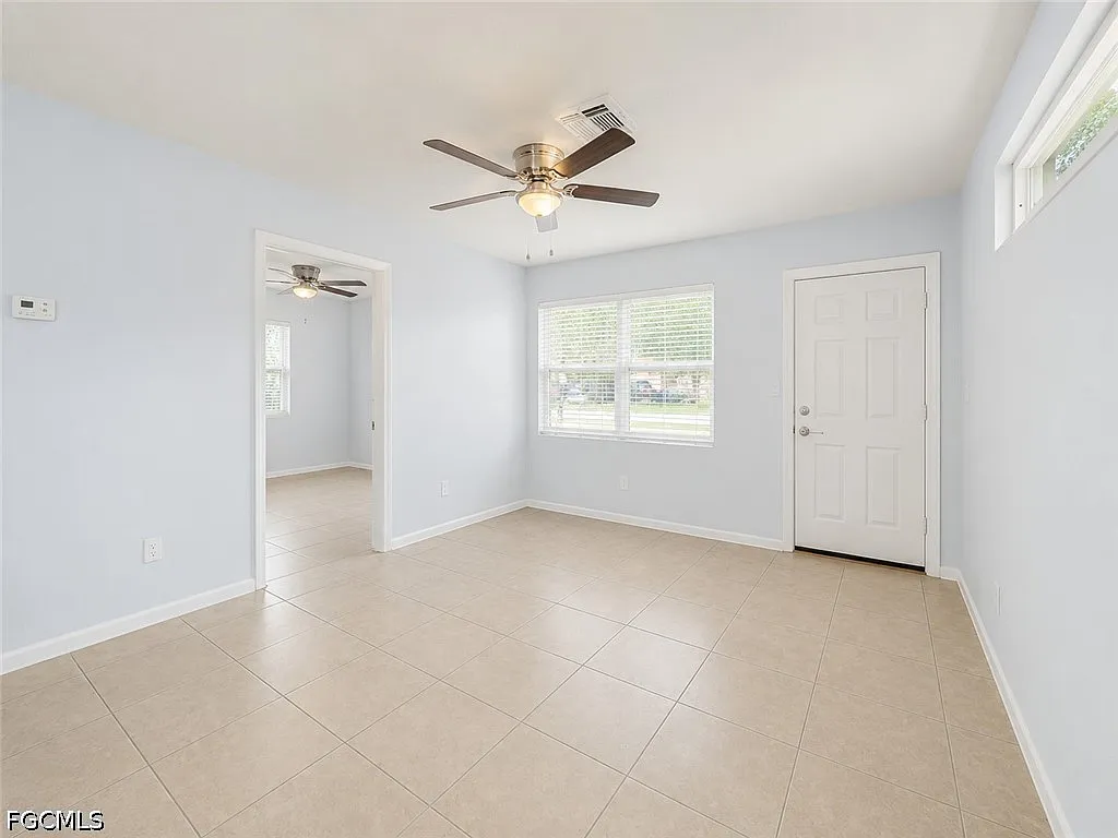 2 bed, 1.0 bath, 729 sqft, $1,095 — Photo 4