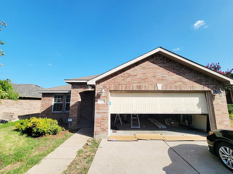 10032 Daly Dr — Photo 2