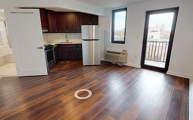 1st image of 615 Flatbush Ave APT 4B