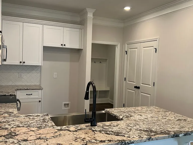 3671 Lynnwood Dr #3 — Photo 14