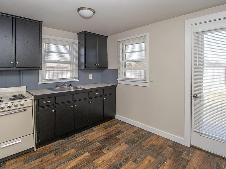 1 Ferdinand Dr — Photo 10