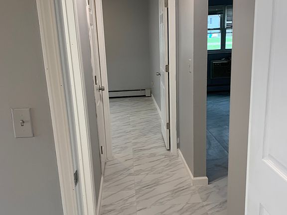 3rd image of 3980 S Schenley Ave #2