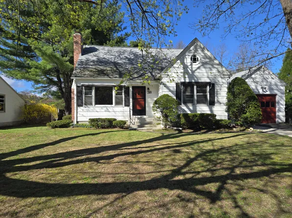 38 Gleason Rd, Northampton, MA 01060