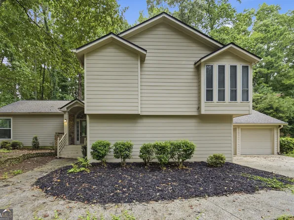 2293 Chimney Springs Dr, Marietta, GA 30062