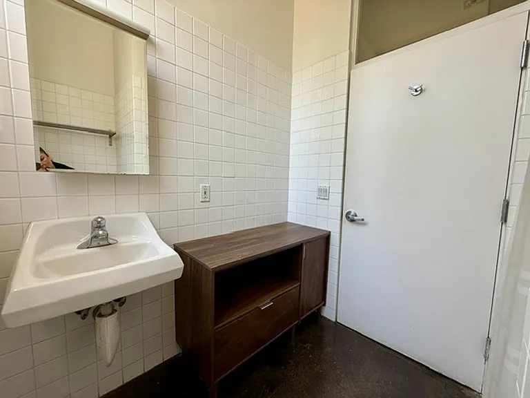 1526 India Street — Photo 9
