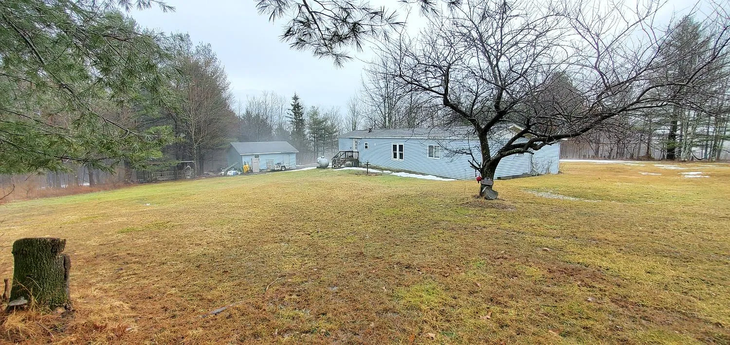 94 Hart Rd photo 1