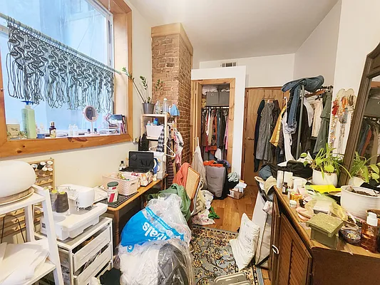 Rented by RELEASE NY | media 12