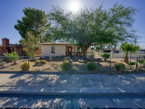 201 S Fire Opal St, Ridgecrest, CA 93555