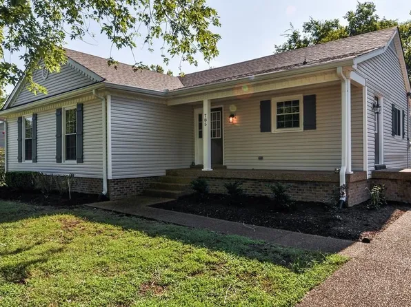 785 Harpeth Bend Dr, Nashville, TN 37221