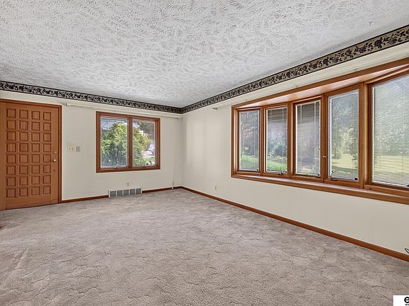 5th image of 1804 Grove Rd
