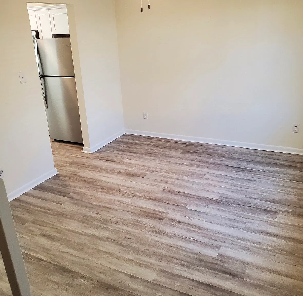 2 bed, 1.5 bath, 1155 sqft, $2,100 — Photo 4