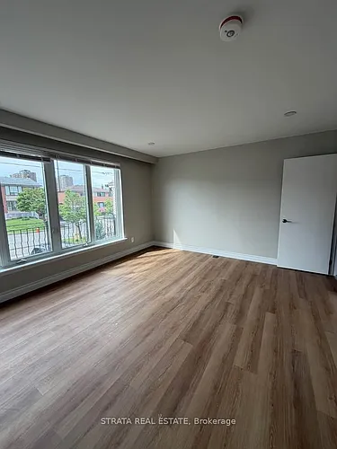 14 Rainswood Ct N Photo 1