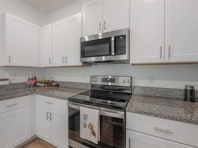 5223 Forum Blvd — Photo 12