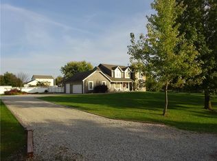 17756 169th St, Basehor, KS 66007