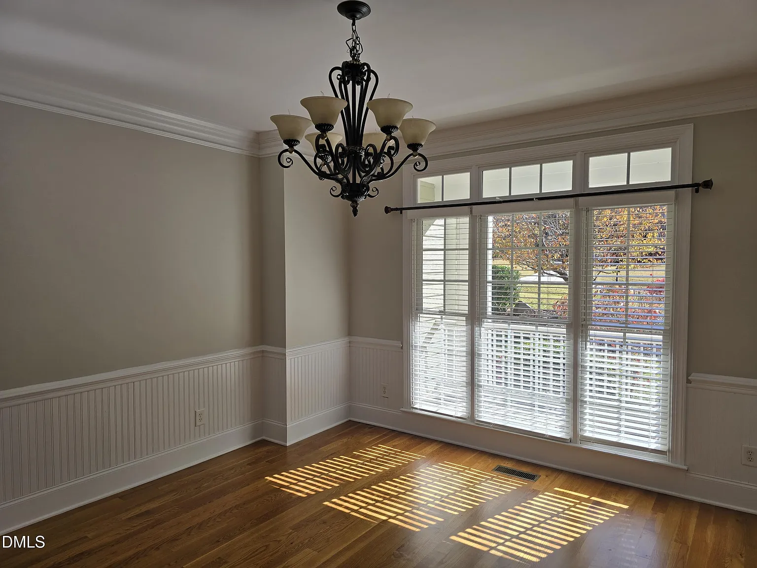 4 bed, 4.5 bath, 3288 sqft, $3,400 — Photo 4
