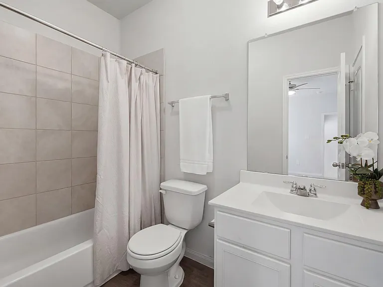 961 Harper Ln — Photo 8