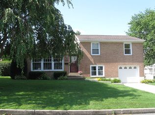 909 Kiner Ave, Lebanon, PA 17042