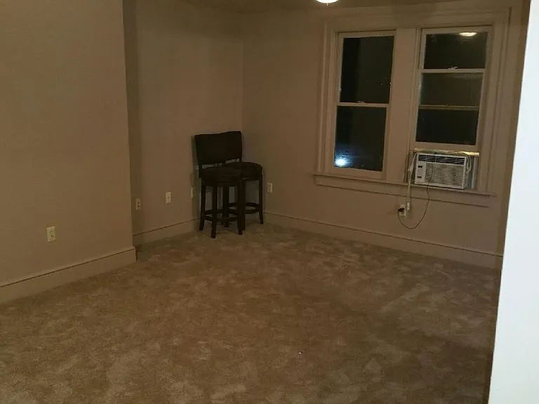 5515 Black St #3 — Photo 4
